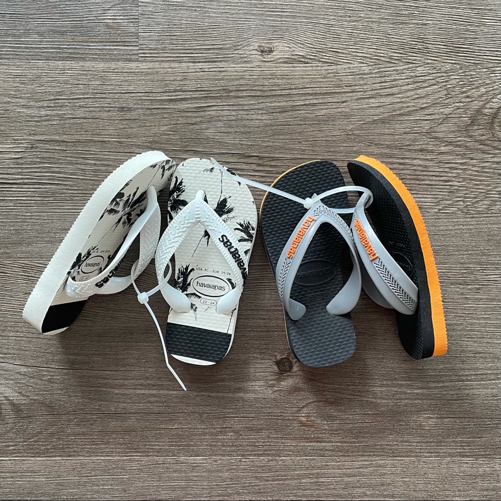 New Kids Havaianas flip flops 2 pairs